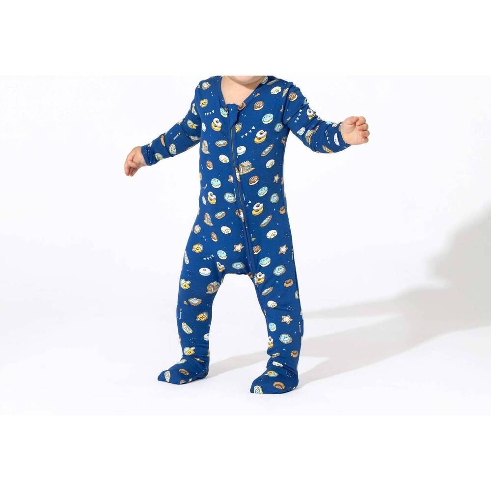 NEW BELLABU BEAR kid's bamboo convertible footie in blue/ hanukkah cookies - Picture 3 of 4